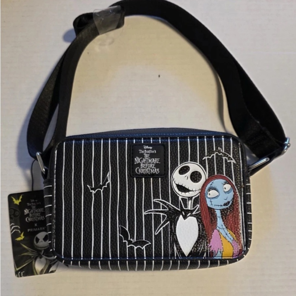 NWT Disney Nightmare Before Christmas Black and White Crossbody Bag